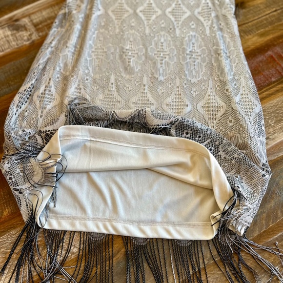 Fully lined Lace & Fringe Dress - Silver - Excellent Condition!! - Picture 4 of 14